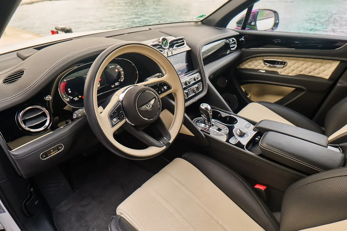 Bentley Bentayga V8-S 2024